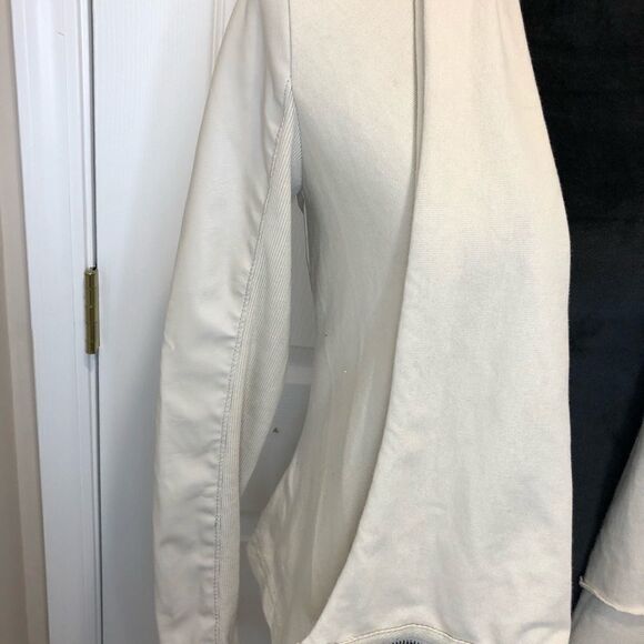 Blank NYC cream taupe faux suede jacket - Picture 13 of 16